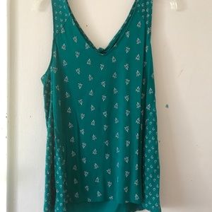 Green tank with a nice print